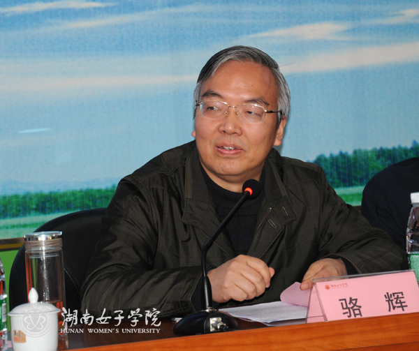 DSC_2407lo.jpg